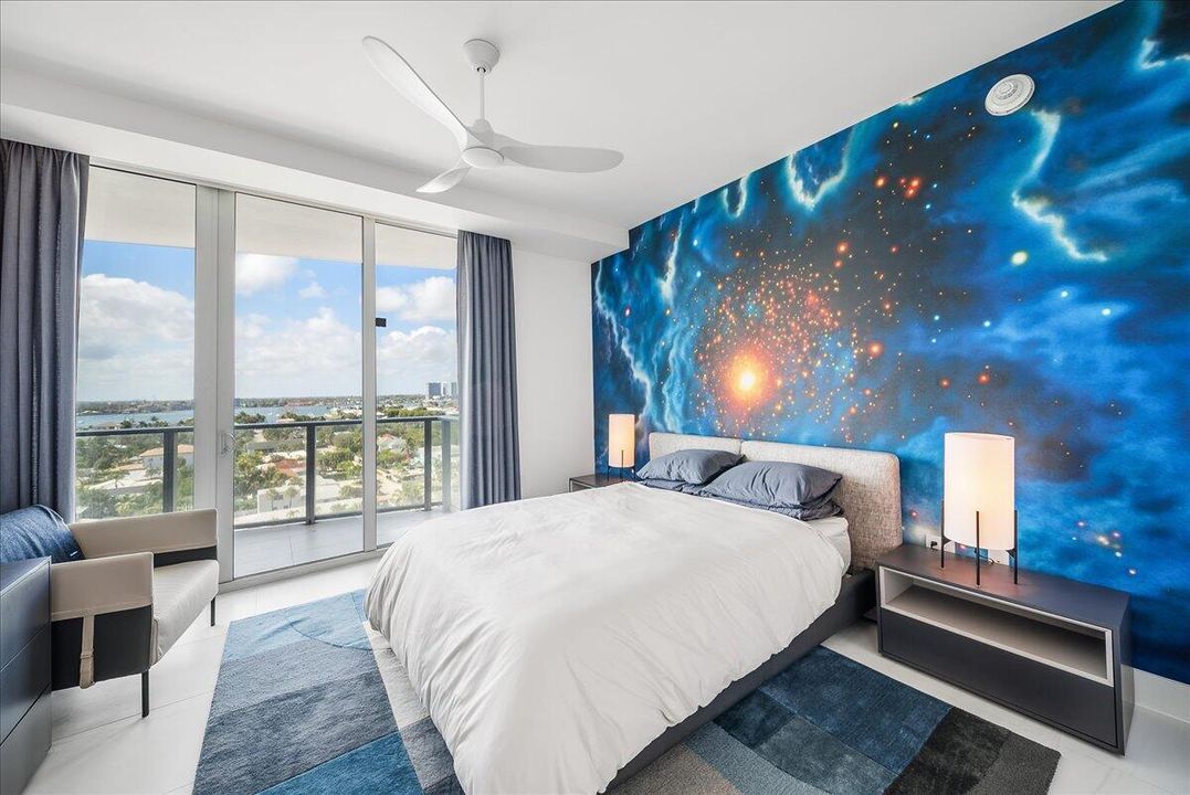 For Sale: $3,495,000 (2 beds, 2 baths, 2525 Square Feet)