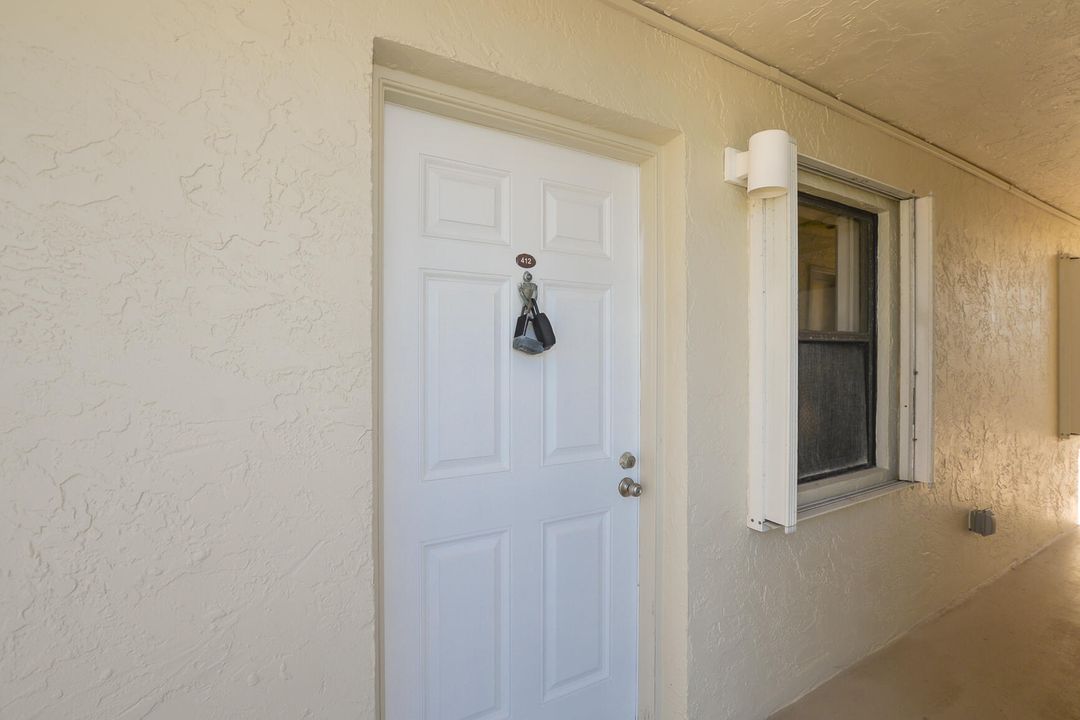 На продажу: $335,000 (2 спален, 2 ванн, 1053 Квадратных фут)