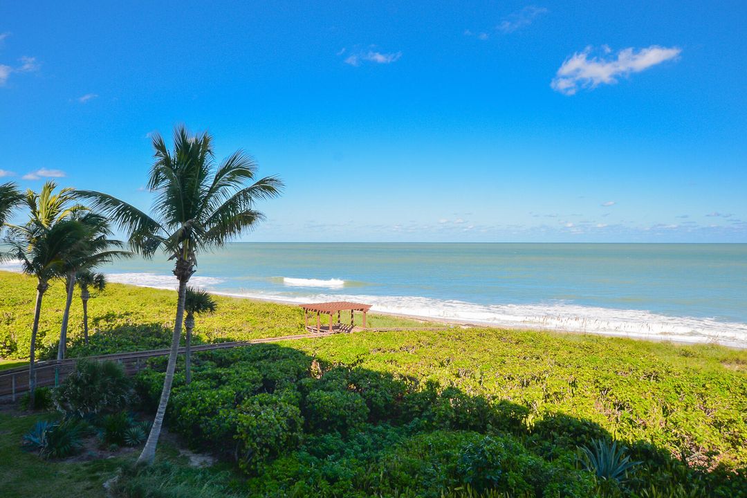 На продажу: $335,000 (2 спален, 2 ванн, 1053 Квадратных фут)