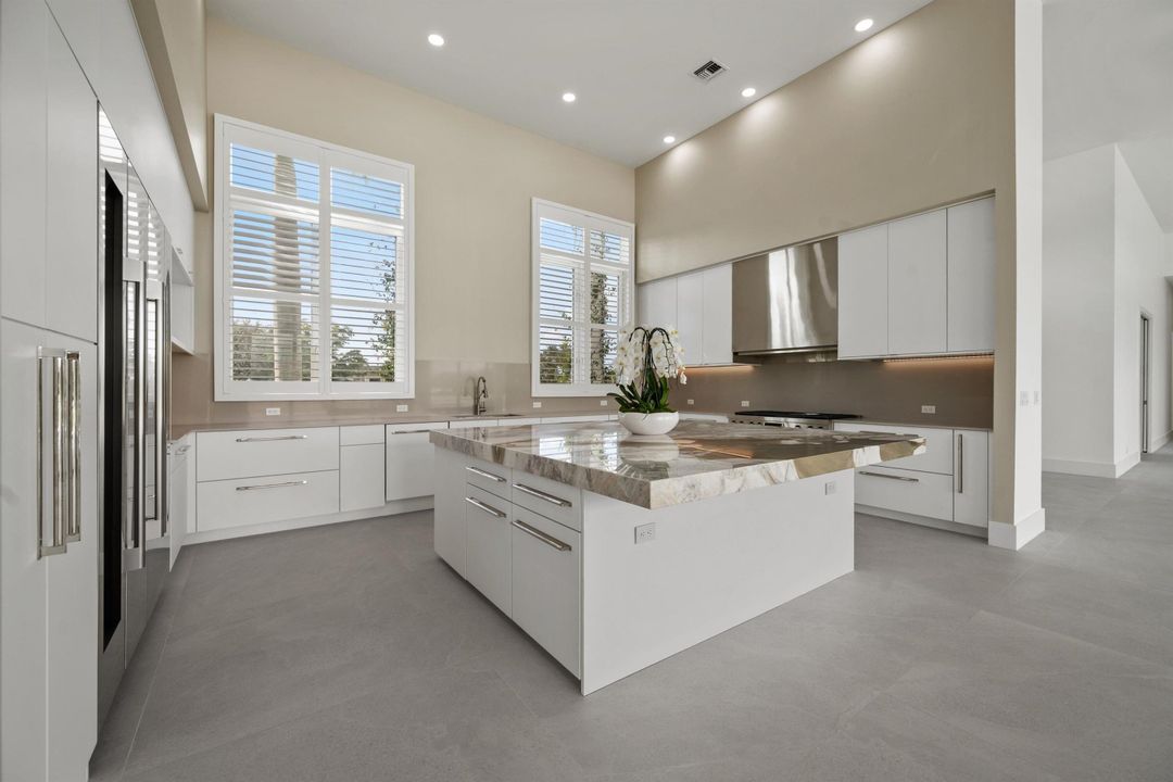 For Sale: $9,750,000 (4 beds, 5 baths, 5241 Square Feet)