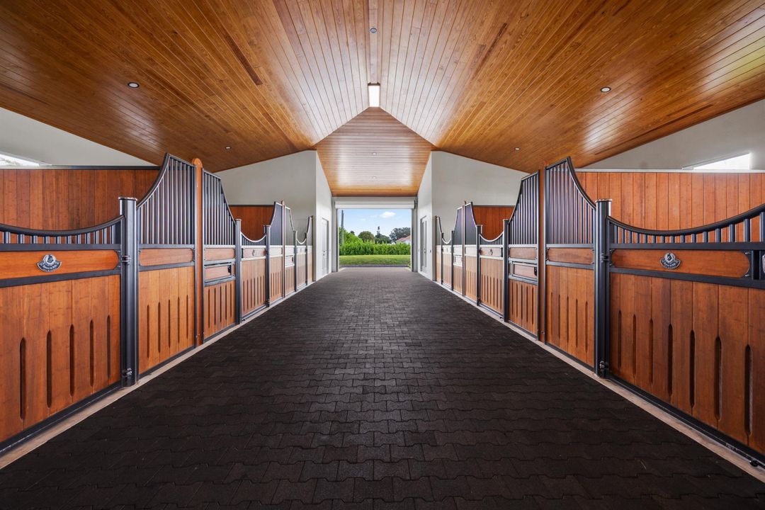 For Sale: $9,750,000 (4 beds, 5 baths, 5241 Square Feet)