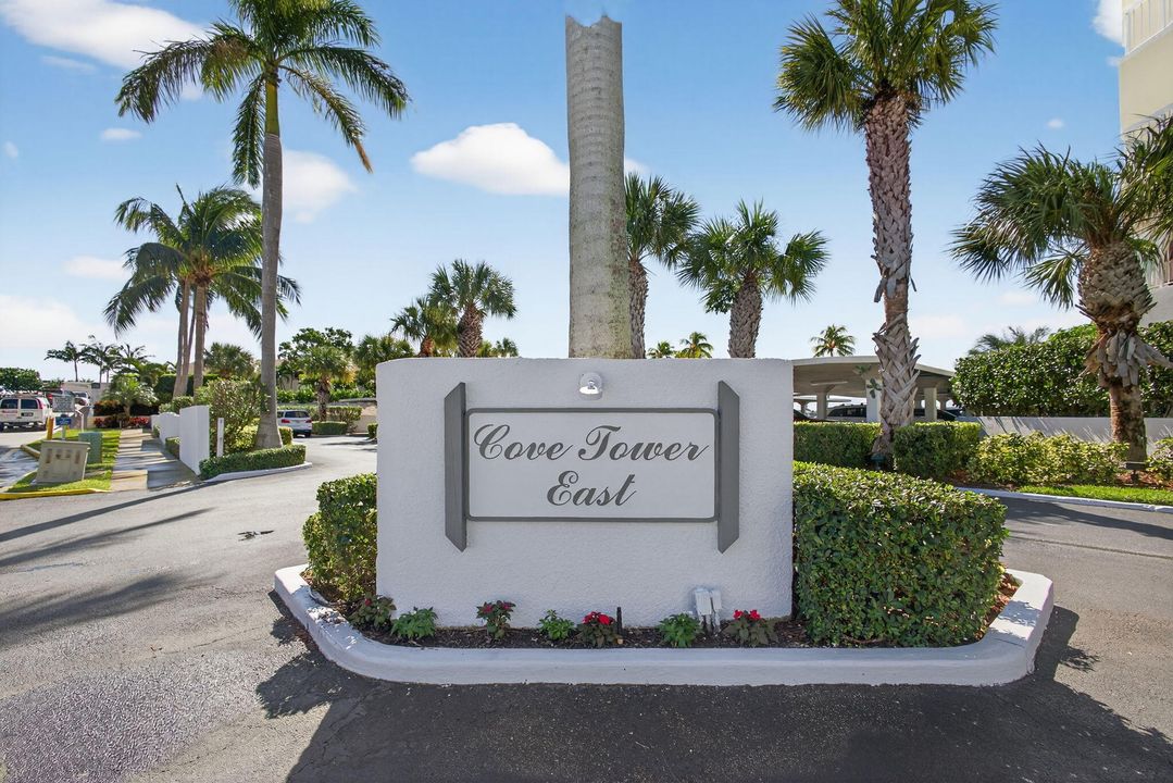 For Sale: $899,000 (2 beds, 2 baths, 1715 Square Feet)