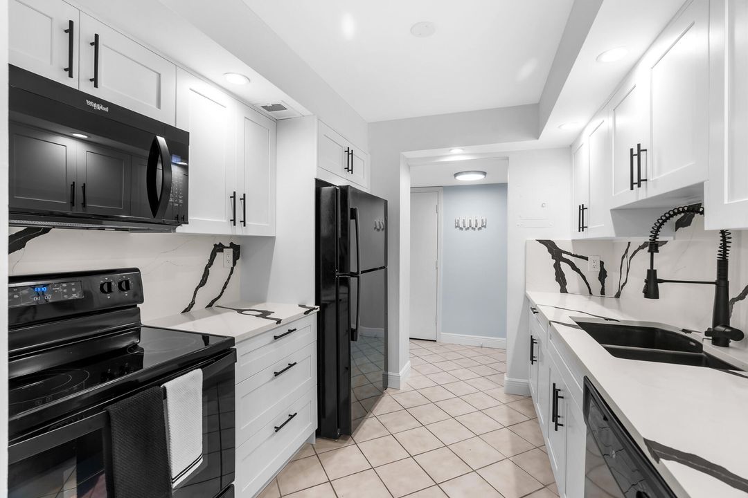 В аренду: $2,700 (2 спален, 2 ванн, 1093 Квадратных фут)