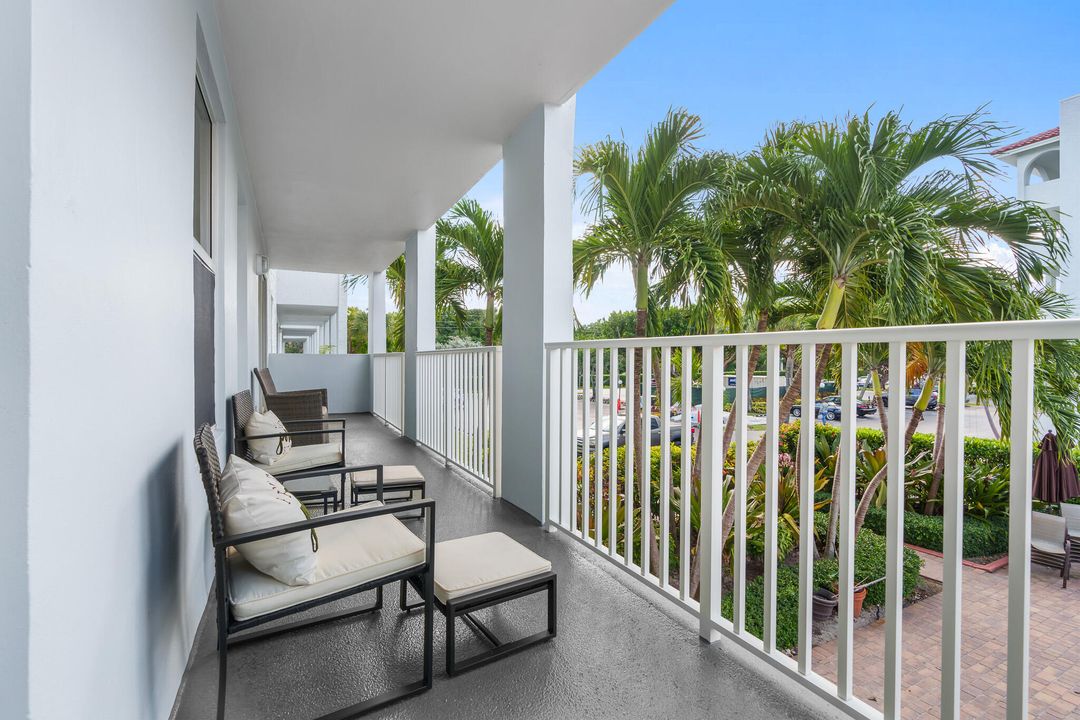 В аренду: $2,700 (2 спален, 2 ванн, 1093 Квадратных фут)