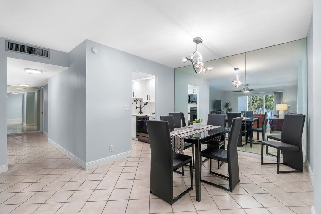 В аренду: $2,700 (2 спален, 2 ванн, 1093 Квадратных фут)