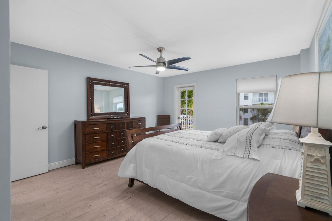 В аренду: $2,700 (2 спален, 2 ванн, 1093 Квадратных фут)