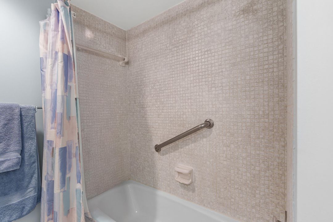 В аренду: $2,700 (2 спален, 2 ванн, 1093 Квадратных фут)