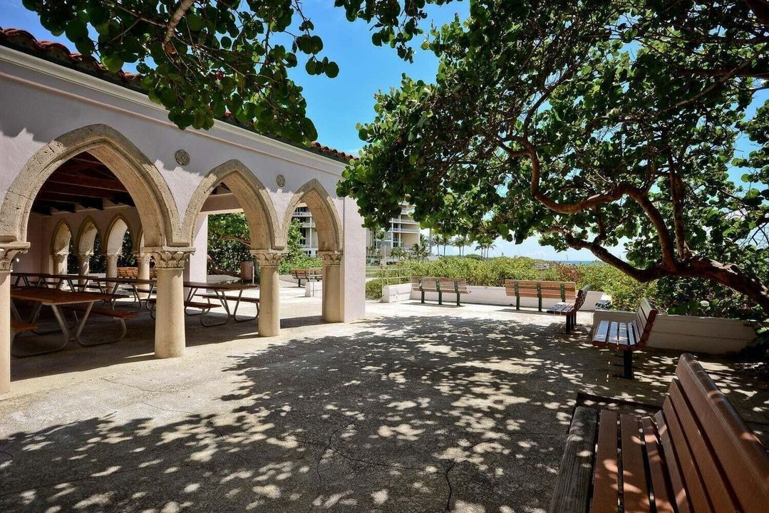 В аренду: $2,700 (2 спален, 2 ванн, 1093 Квадратных фут)