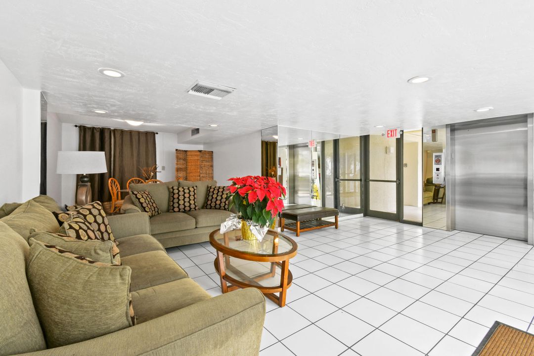 For Rent: $4,500 (2 beds, 2 baths, 1500 Square Feet)