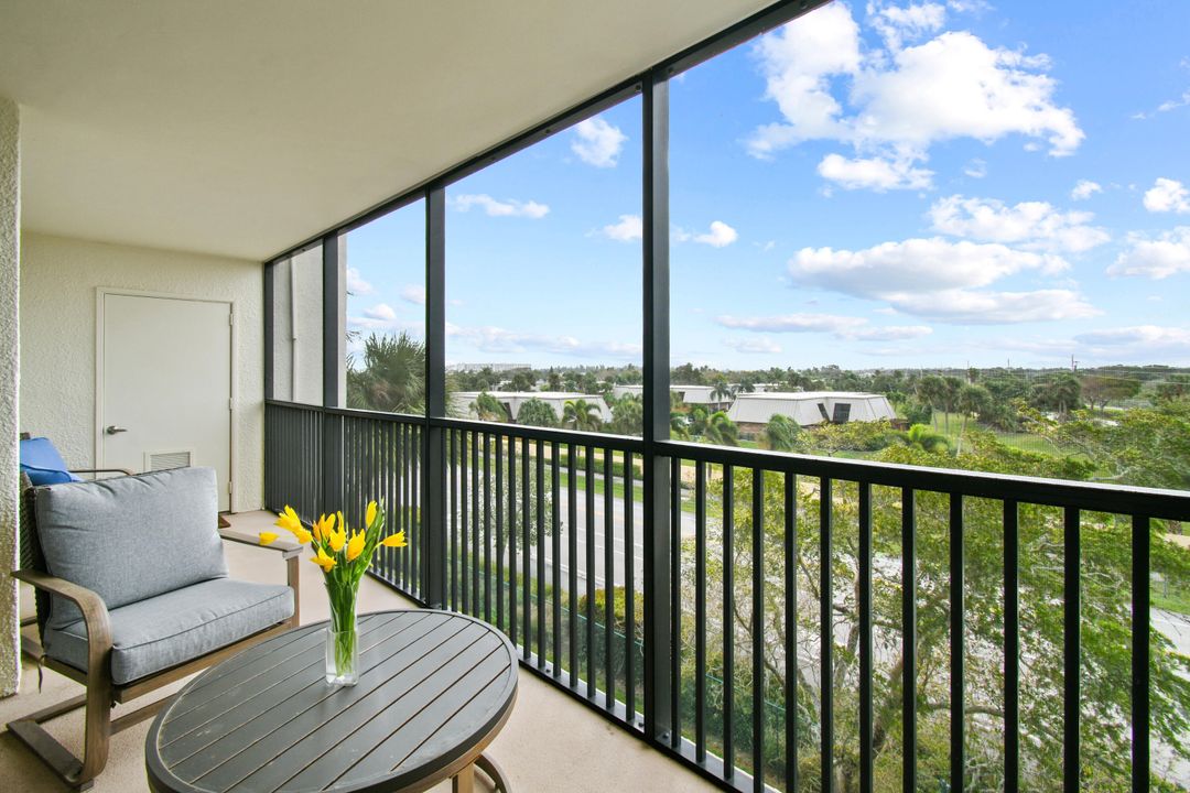 For Rent: $4,500 (2 beds, 2 baths, 1500 Square Feet)