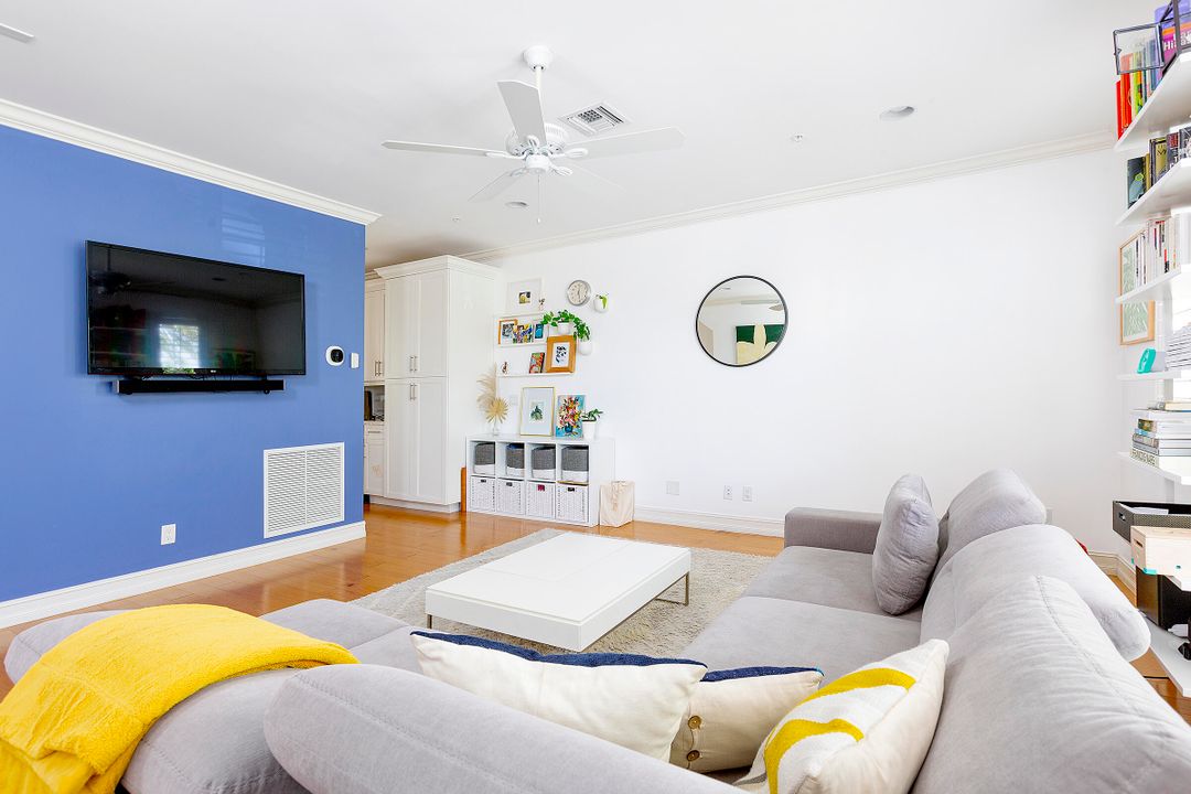 Active With Contract: $1,495,000 (3 beds, 3 baths, 2126 Square Feet)