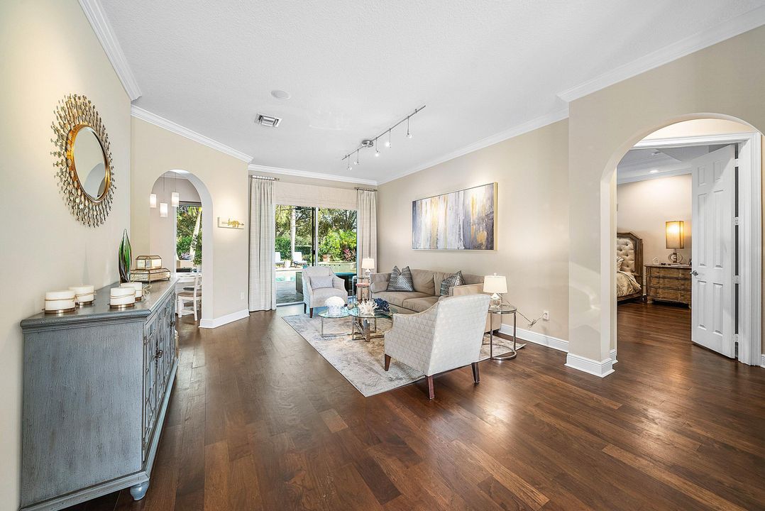 For Sale: $1,625,000 (4 beds, 3 baths, 3368 Square Feet)