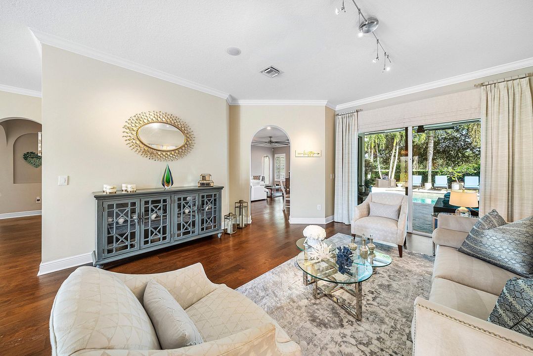 For Sale: $1,625,000 (4 beds, 3 baths, 3368 Square Feet)