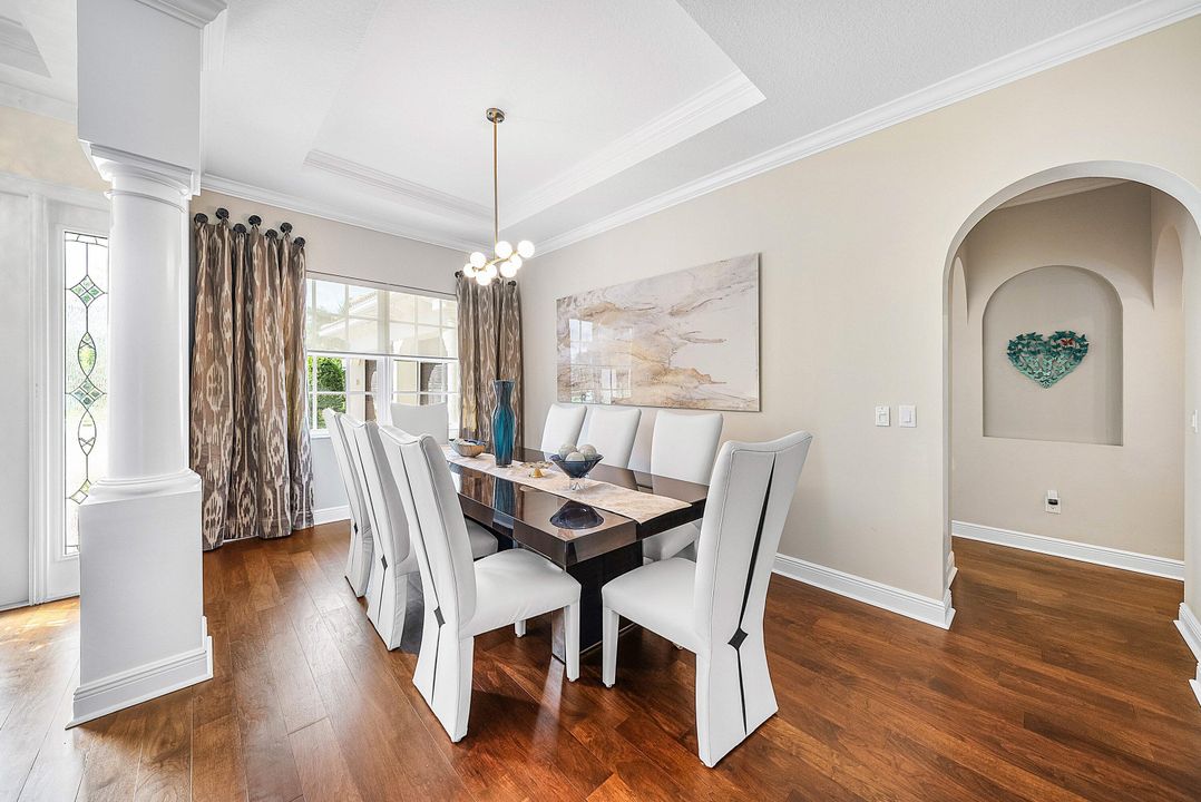 For Sale: $1,625,000 (4 beds, 3 baths, 3368 Square Feet)