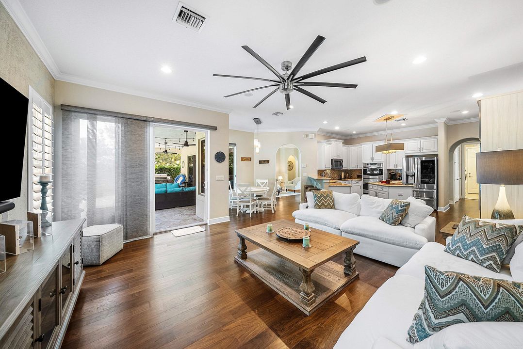 For Sale: $1,625,000 (4 beds, 3 baths, 3368 Square Feet)