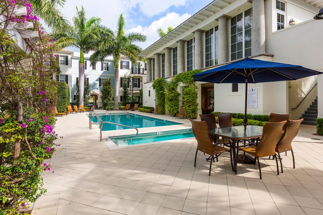 Active With Contract: $1,495,000 (3 beds, 3 baths, 2126 Square Feet)