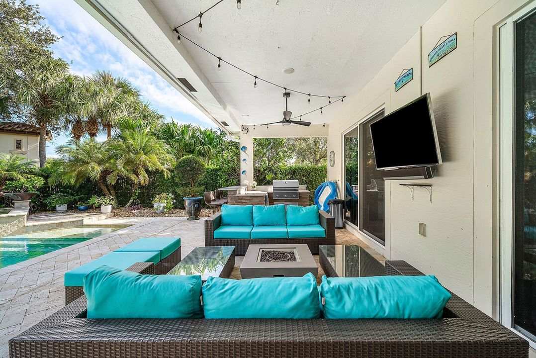 For Sale: $1,625,000 (4 beds, 3 baths, 3368 Square Feet)