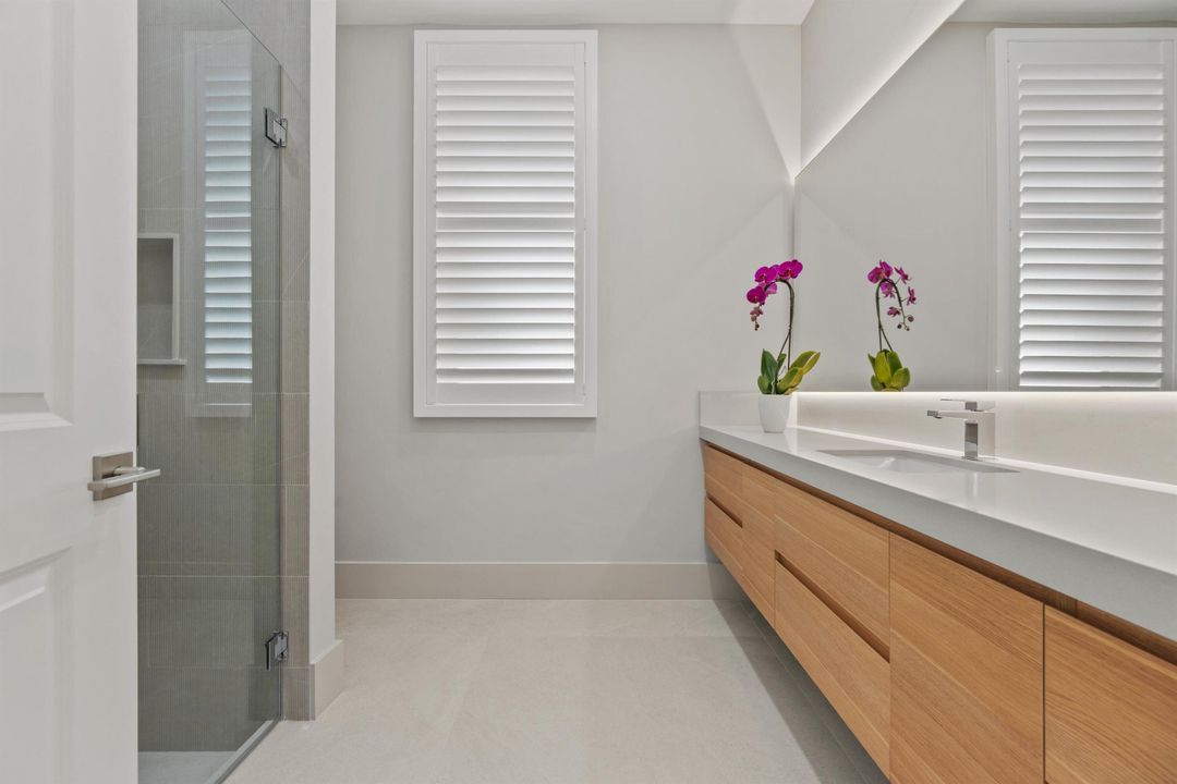 For Sale: $14,950,000 (4 beds, 5 baths, 5241 Square Feet)