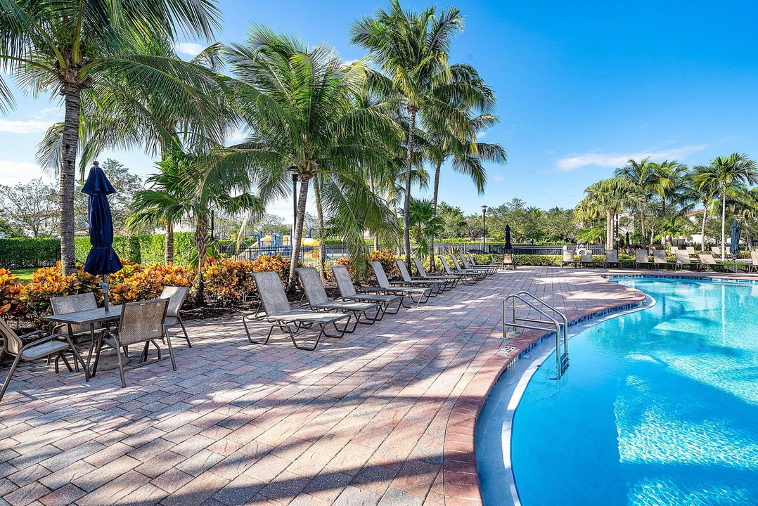 For Sale: $1,625,000 (4 beds, 3 baths, 3368 Square Feet)