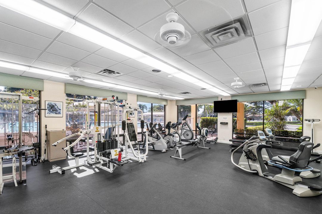 Activo con contrato: $578,000 (2 camas, 2 baños, 2356 Pies cuadrados)