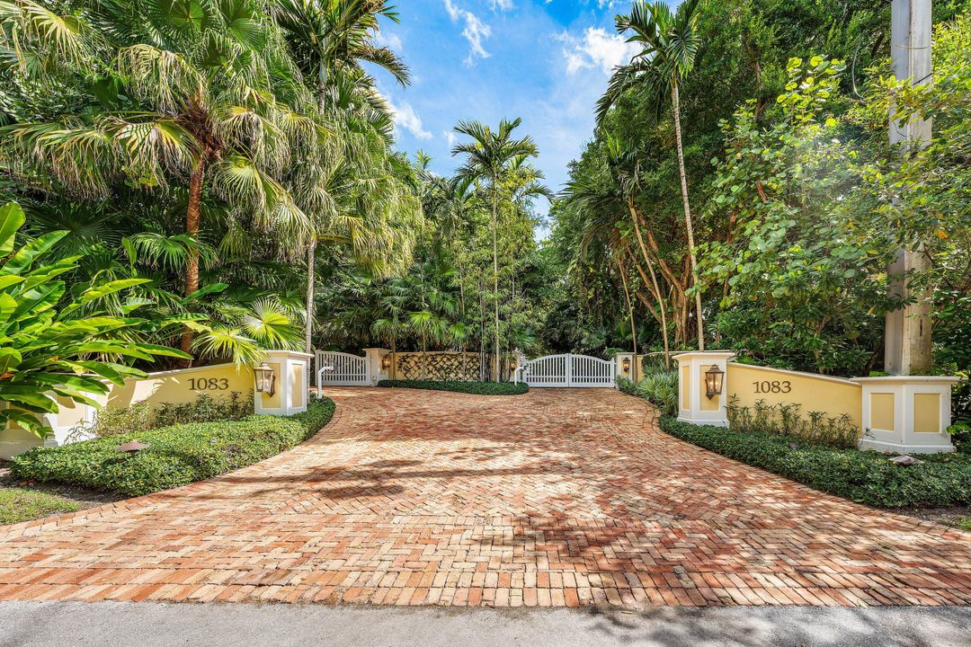 На продажу: $42,000,000 (8 спален, 8 ванн, 11096 Квадратных фут)