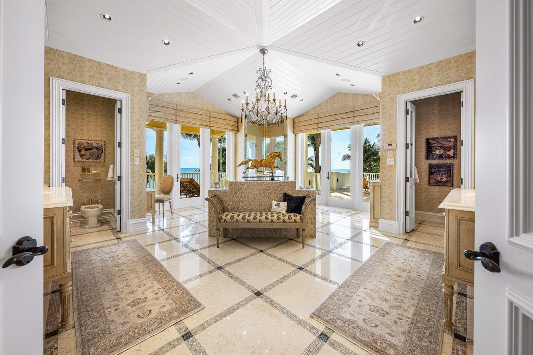 На продажу: $42,000,000 (8 спален, 8 ванн, 11096 Квадратных фут)