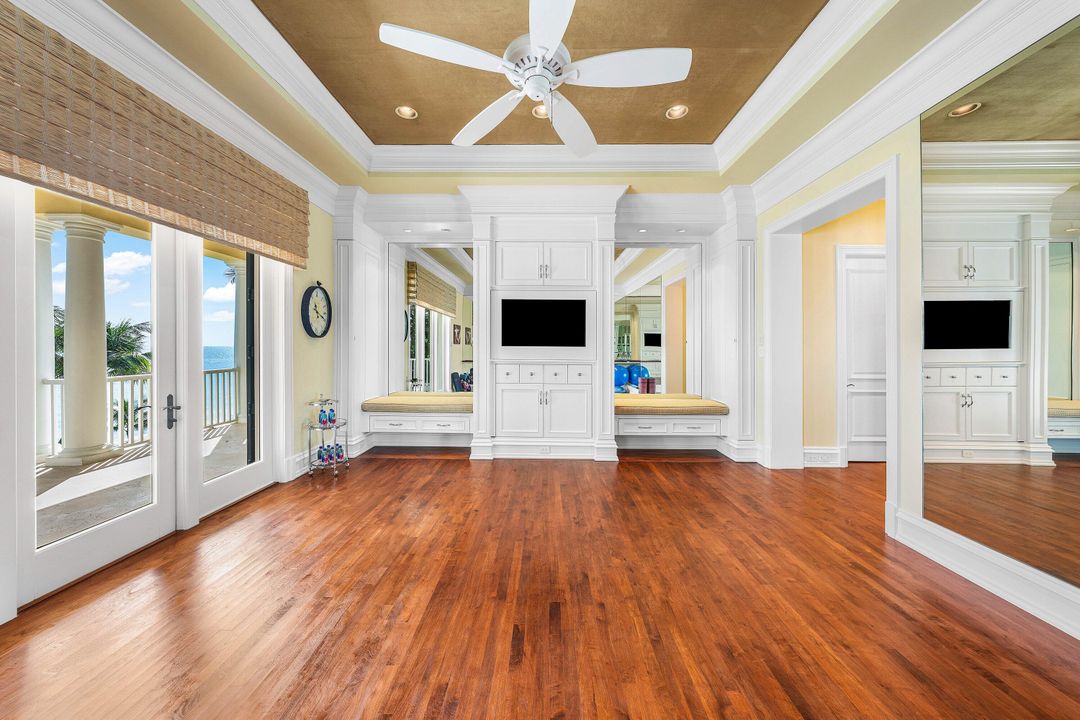 На продажу: $42,000,000 (8 спален, 8 ванн, 11096 Квадратных фут)