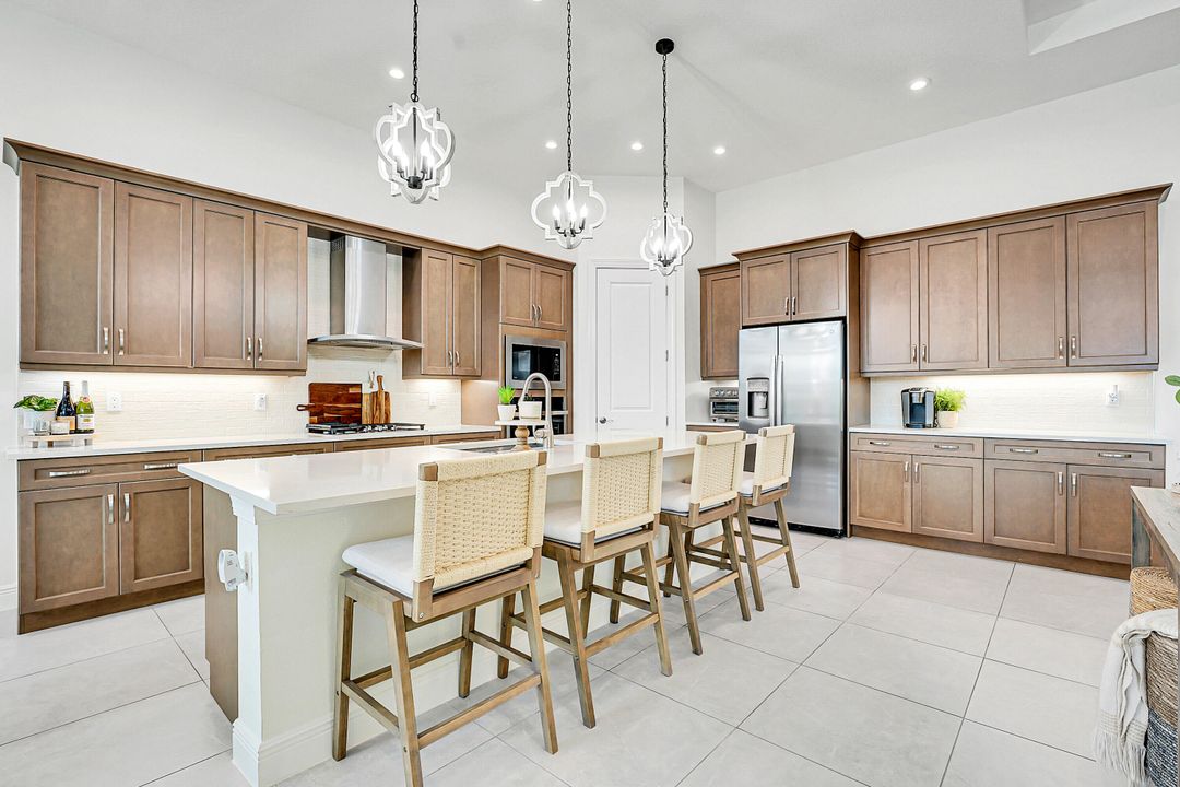 待售: $899,900 (3 贝兹, 3 浴室, 2586 平方英尺)