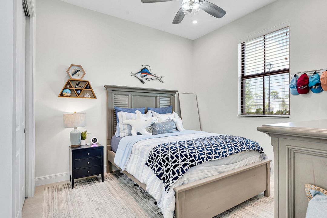 待售: $899,900 (3 贝兹, 3 浴室, 2586 平方英尺)