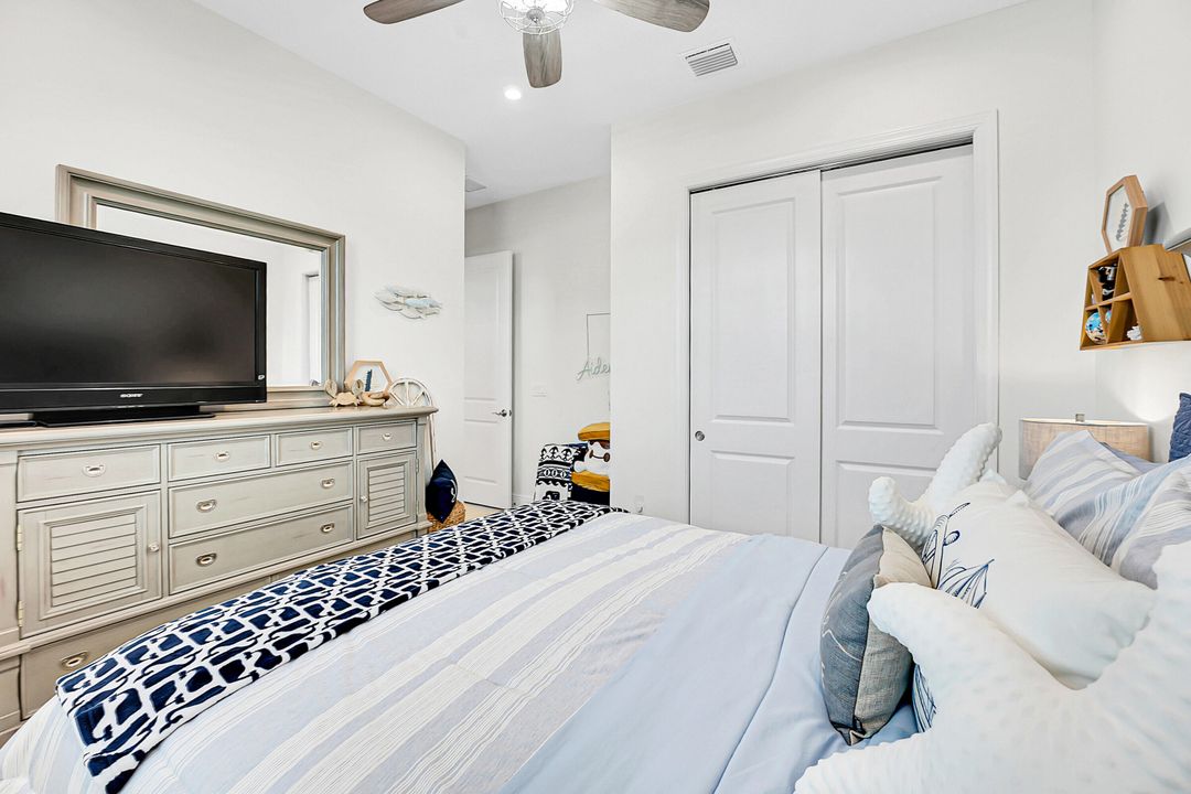 待售: $899,900 (3 贝兹, 3 浴室, 2586 平方英尺)