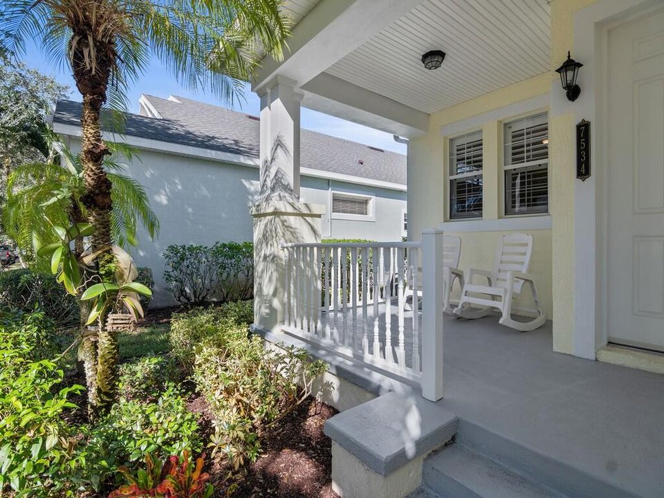 For Sale: $349,900 (2 beds, 2 baths, 1544 Square Feet)