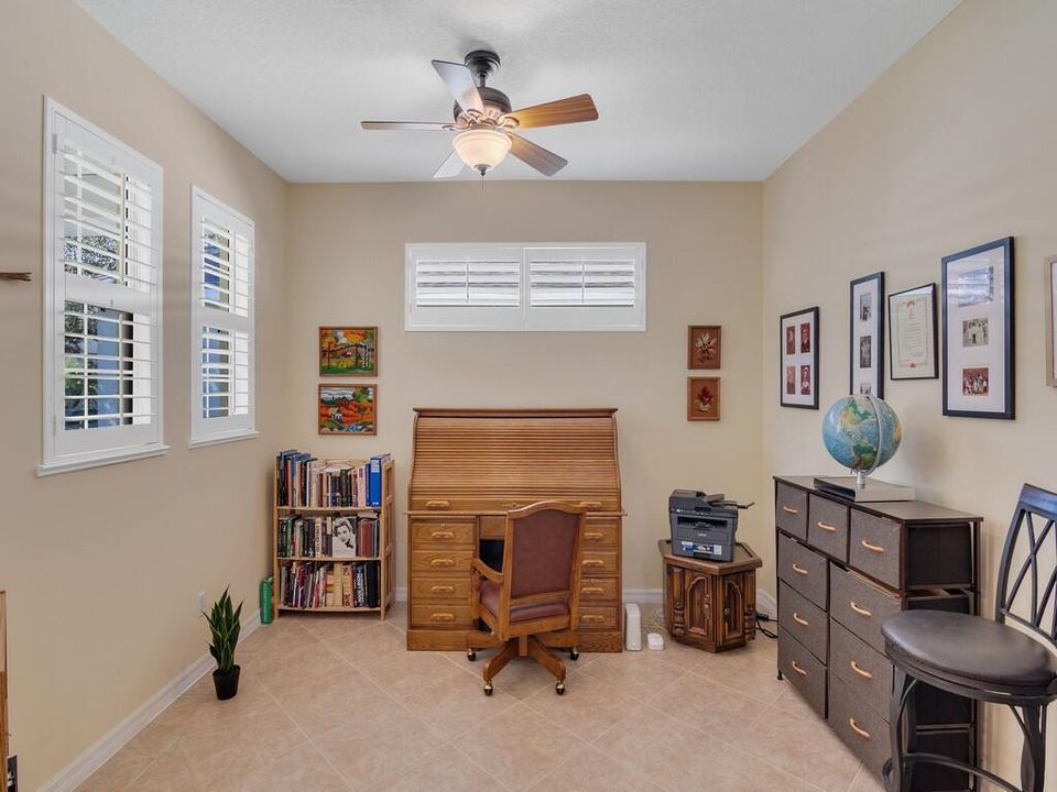 For Sale: $349,900 (2 beds, 2 baths, 1544 Square Feet)