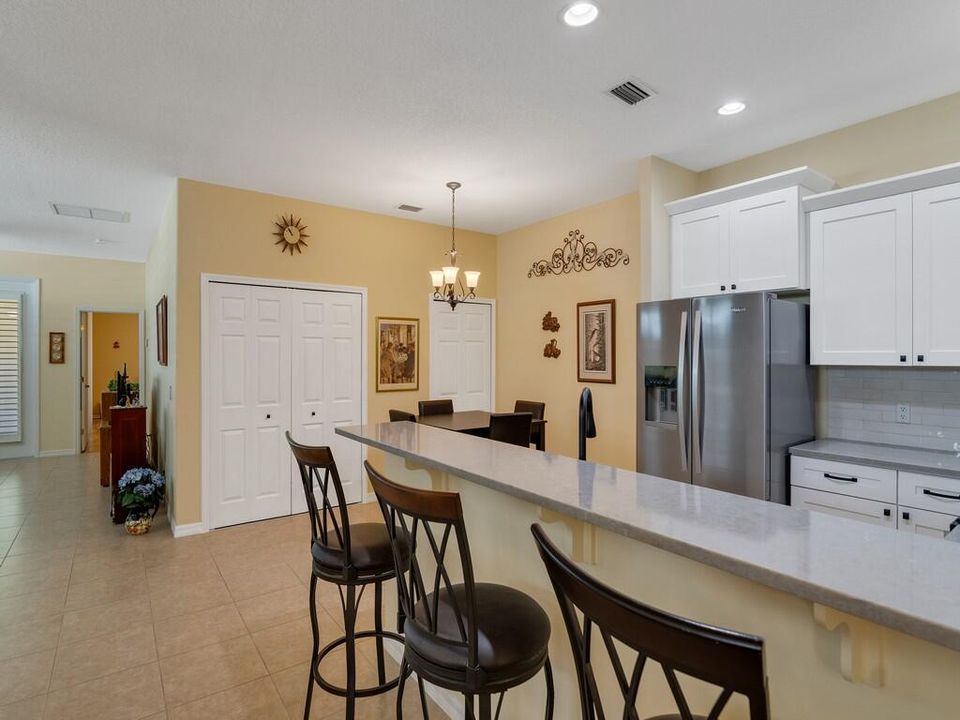 For Sale: $349,900 (2 beds, 2 baths, 1544 Square Feet)