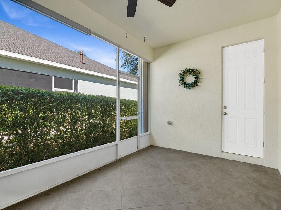 For Sale: $349,900 (2 beds, 2 baths, 1544 Square Feet)