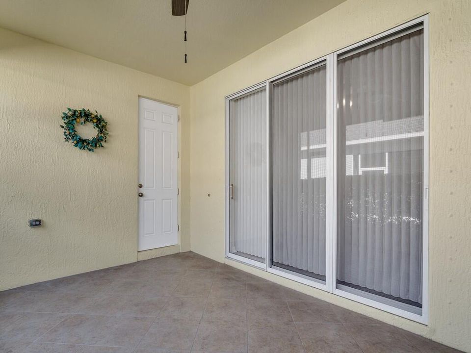 For Sale: $349,900 (2 beds, 2 baths, 1544 Square Feet)