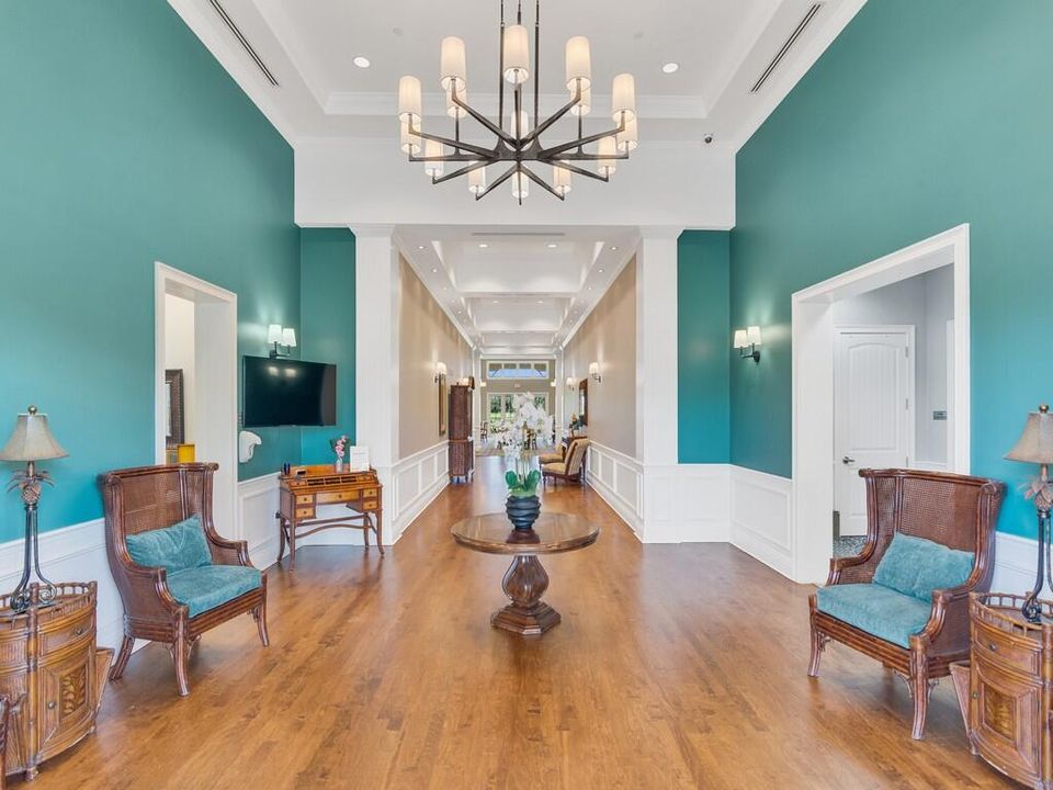 For Sale: $349,900 (2 beds, 2 baths, 1544 Square Feet)