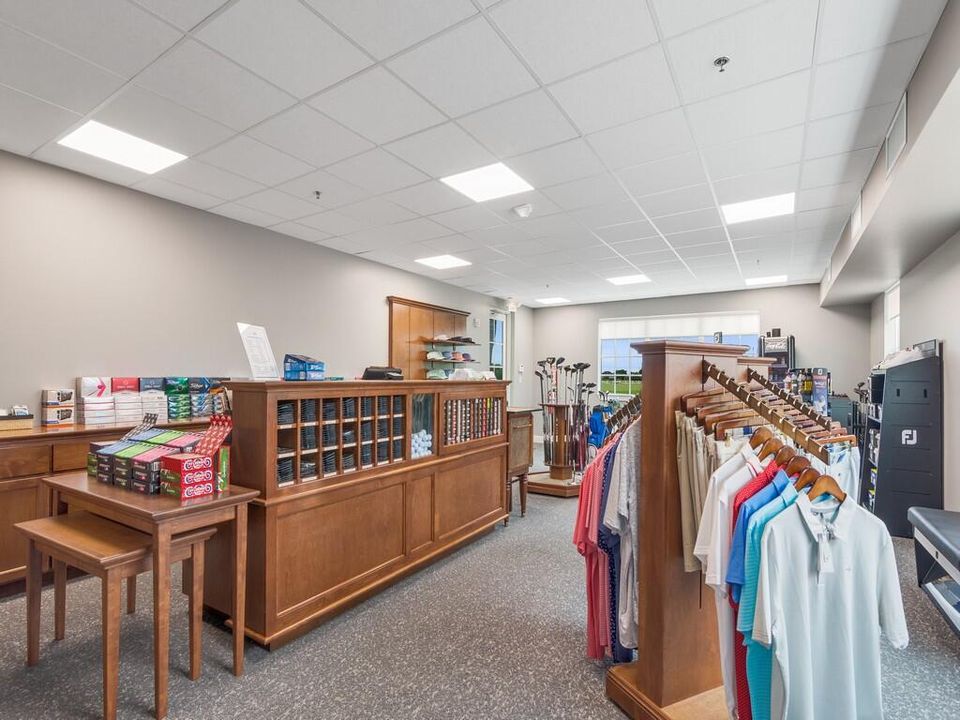 For Sale: $349,900 (2 beds, 2 baths, 1544 Square Feet)