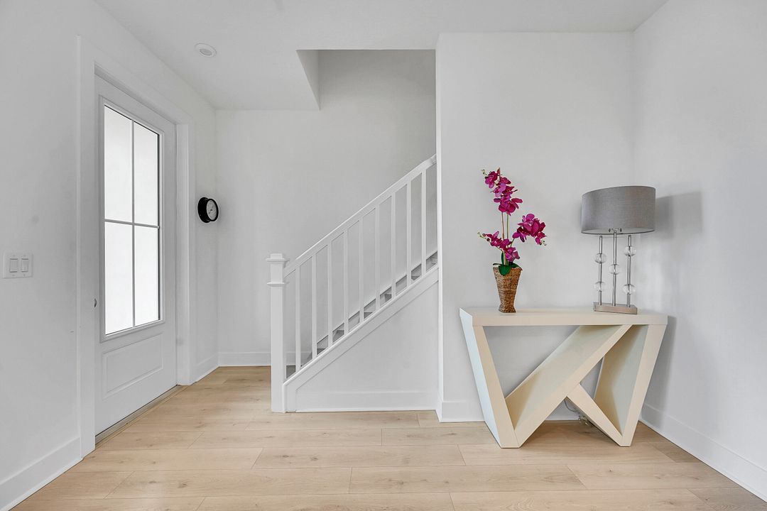 En Venta: $890,000 (3 camas, 3 baños, 2252 Pies cuadrados)