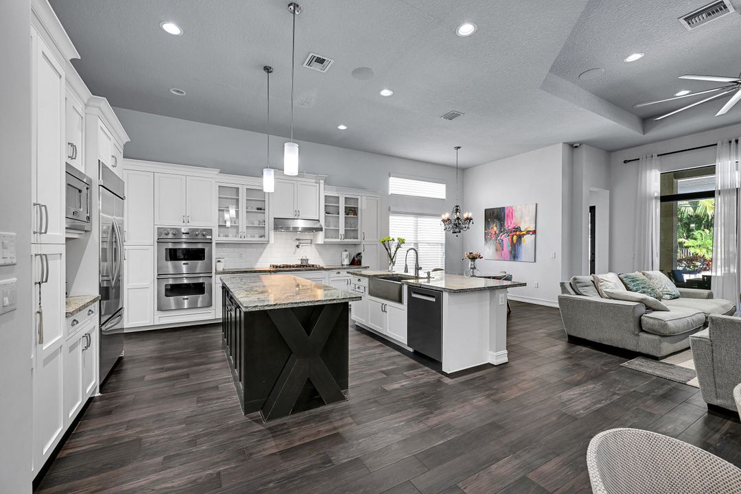 出租: $14,500 (5 贝兹, 4 浴室, 4248 平方英尺)