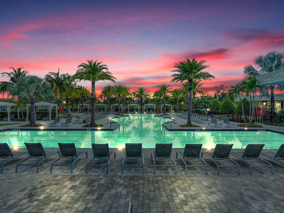 En Venta: $890,000 (3 camas, 3 baños, 2252 Pies cuadrados)