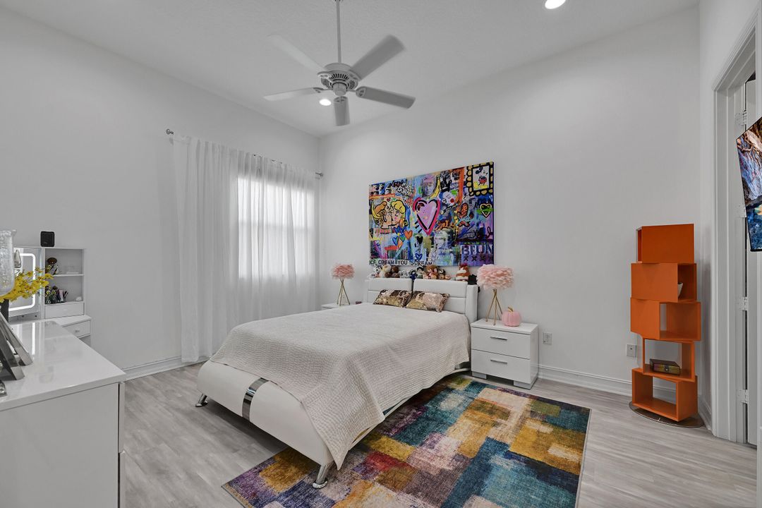 出租: $14,500 (5 贝兹, 4 浴室, 4248 平方英尺)