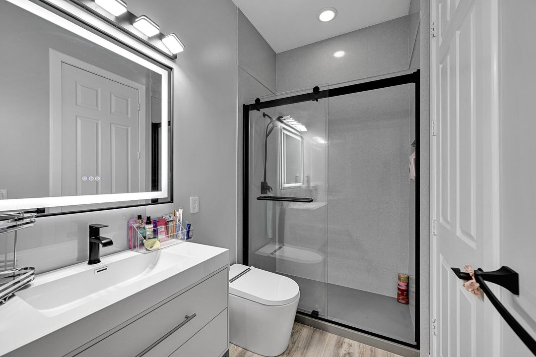 出租: $14,500 (5 贝兹, 4 浴室, 4248 平方英尺)