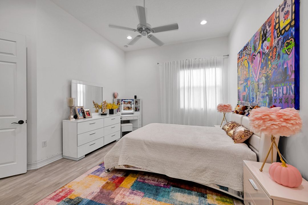 出租: $14,500 (5 贝兹, 4 浴室, 4248 平方英尺)