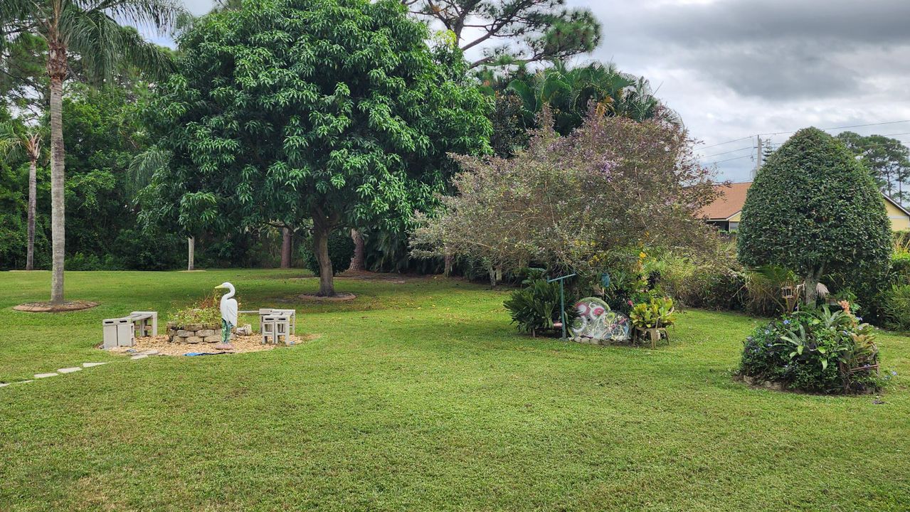 Active With Contract: $2,375 (3 beds, 2 baths, 1708 Square Feet)