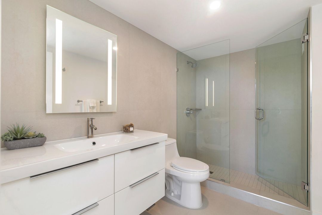 For Sale: $1,200,000 (2 beds, 2 baths, 1294 Square Feet)