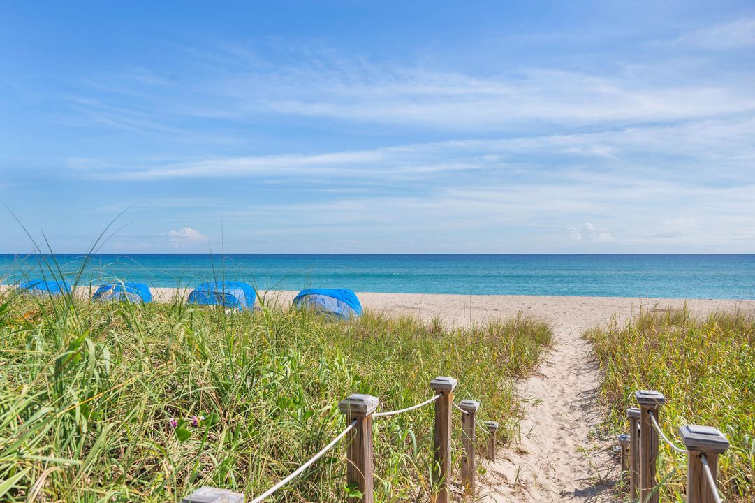 For Sale: $1,200,000 (2 beds, 2 baths, 1294 Square Feet)