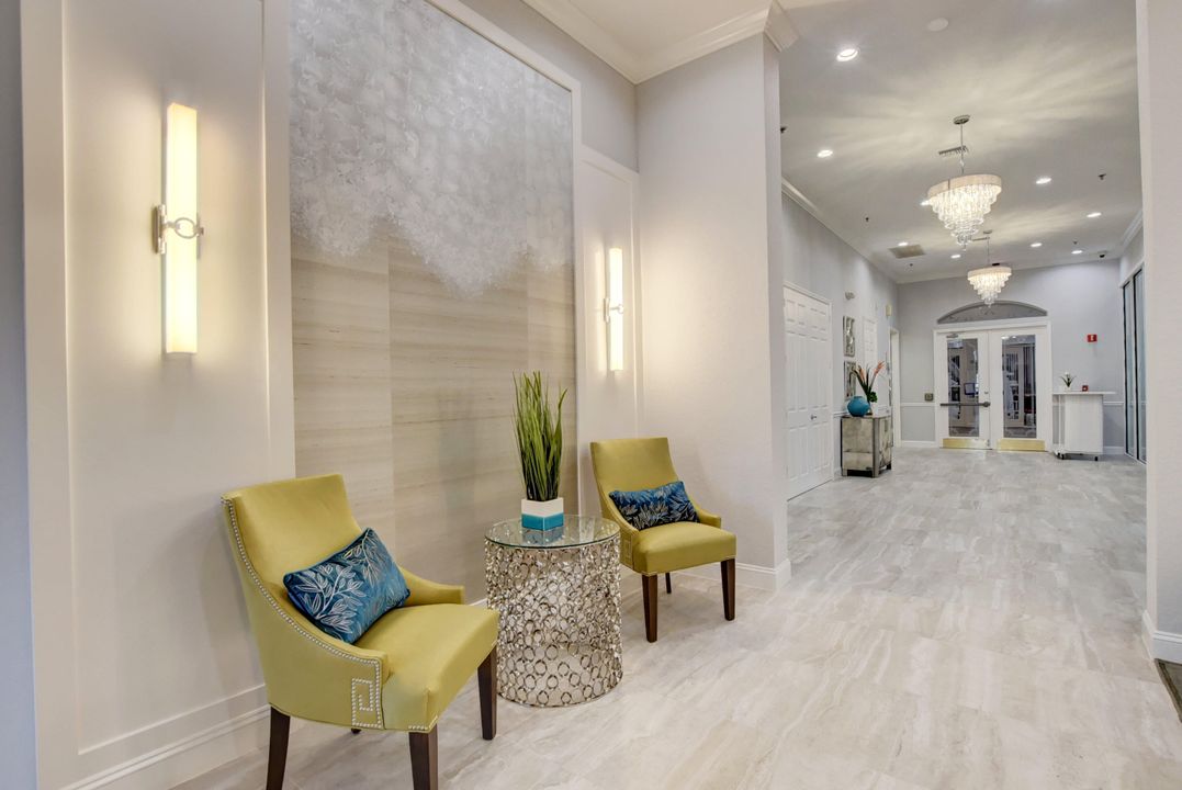 合同活跃: $385,000 (3 贝兹, 2 浴室, 1570 平方英尺)