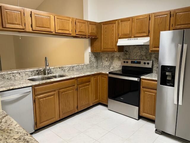 For Rent: $3,000 (3 beds, 2 baths, 1389 Square Feet)
