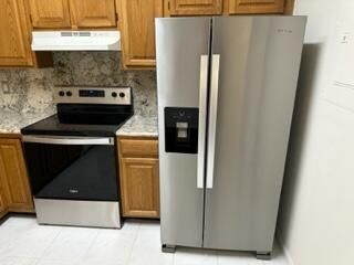 For Rent: $3,000 (3 beds, 2 baths, 1389 Square Feet)