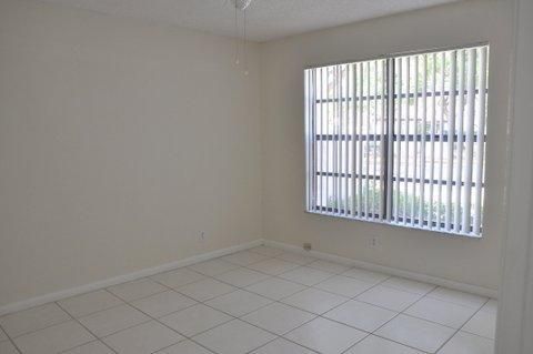For Rent: $3,000 (3 beds, 2 baths, 1389 Square Feet)